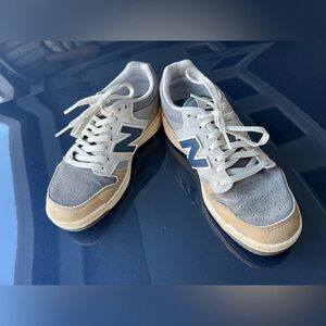 New Balance Men's Blue and Tan Sneakers